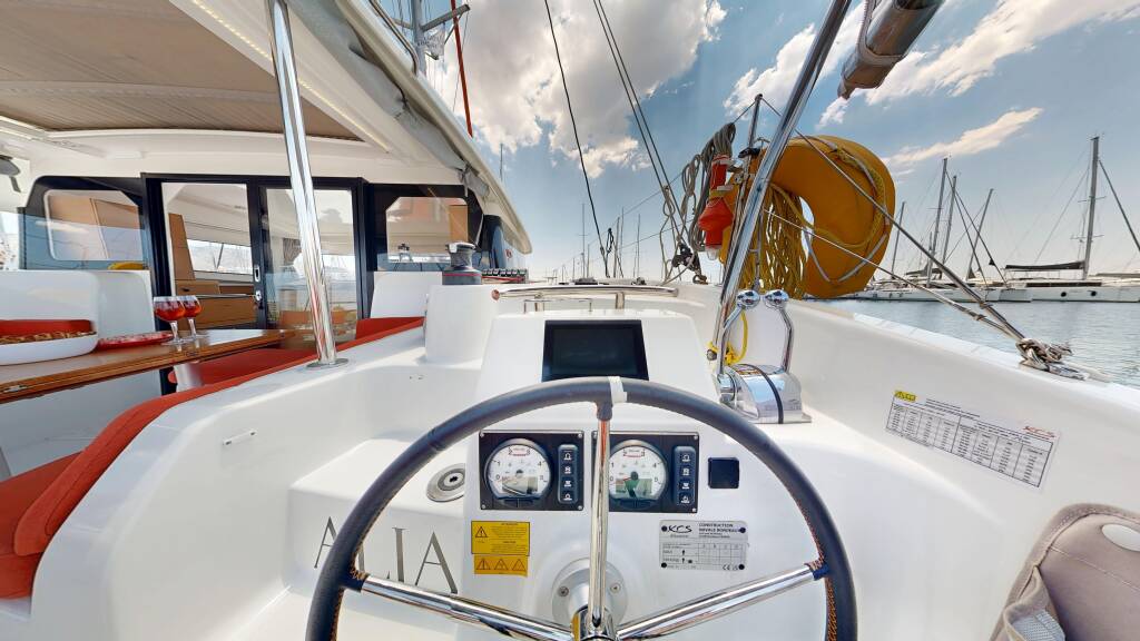 Catamaran Excess 11 Alia