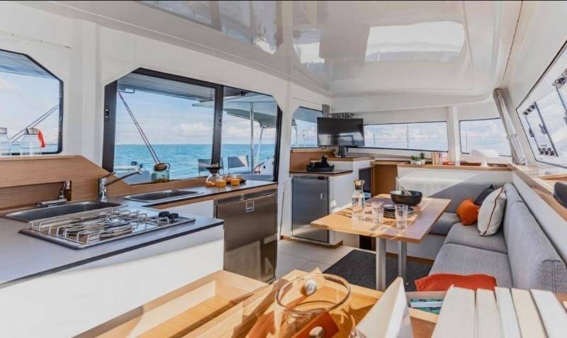 Katamaran Excess 11 Zenith