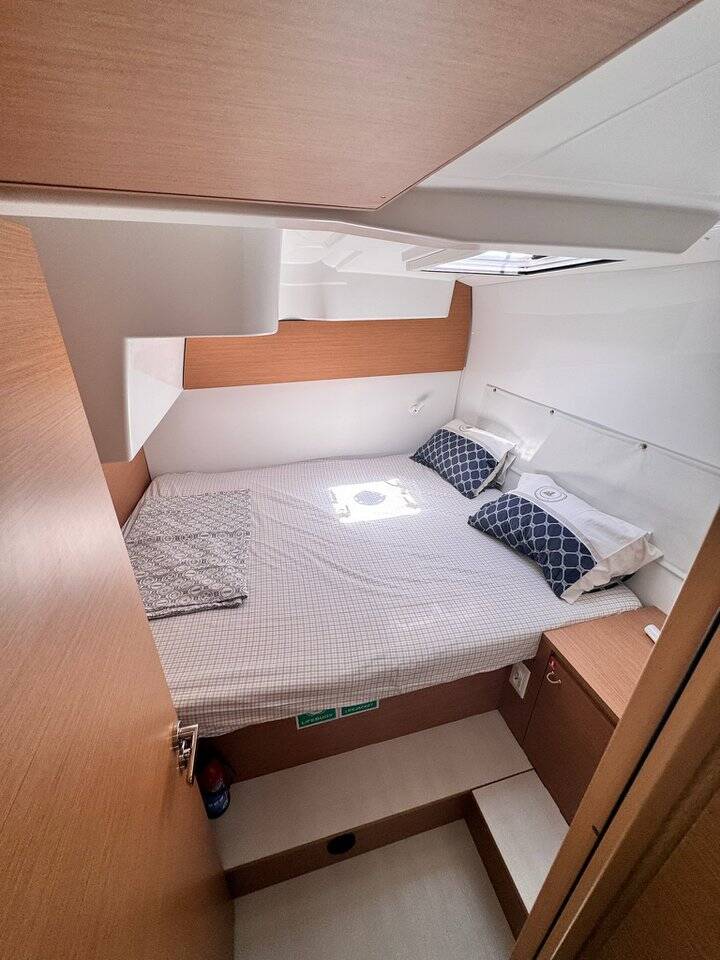 Catamaran Excess 11 Tombow
