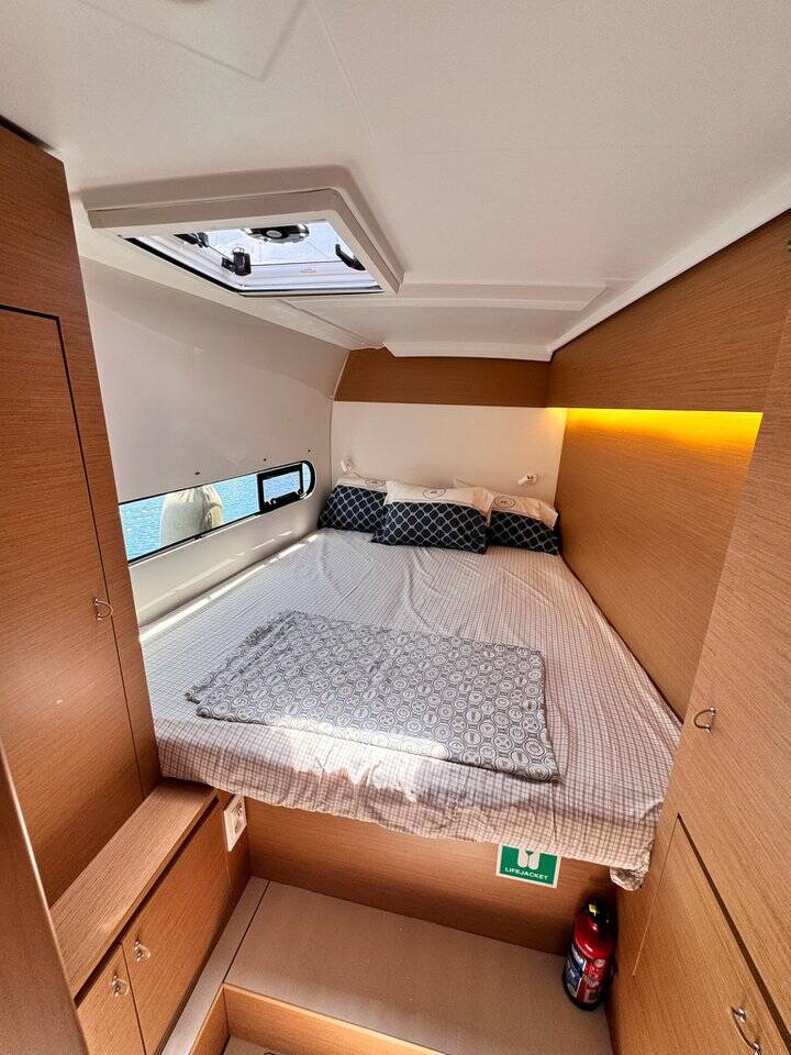 Catamaran Excess 11 Tombow