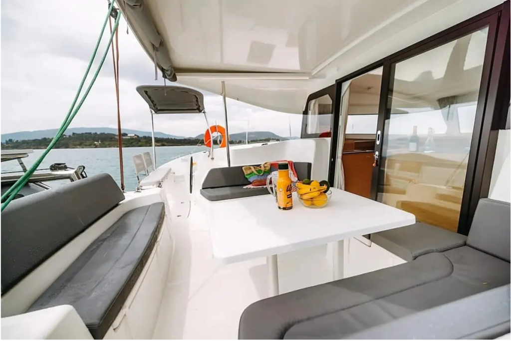 Catamaran Excess 11 Lydia