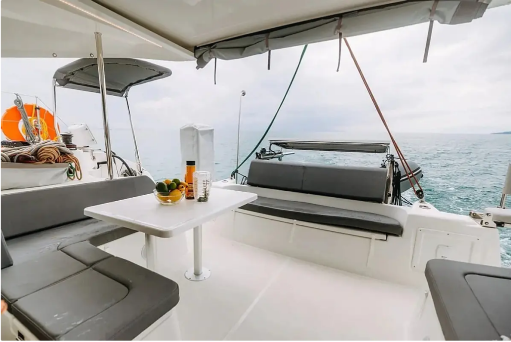 Catamaran Excess 11 Lydia