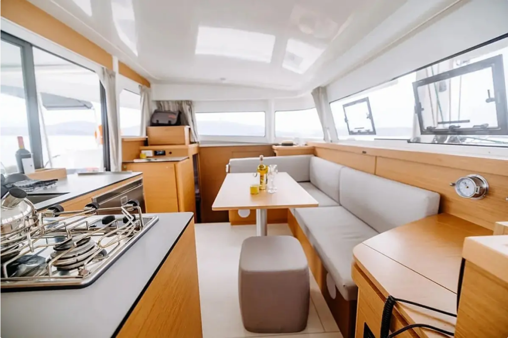 Catamaran Excess 11 Lydia