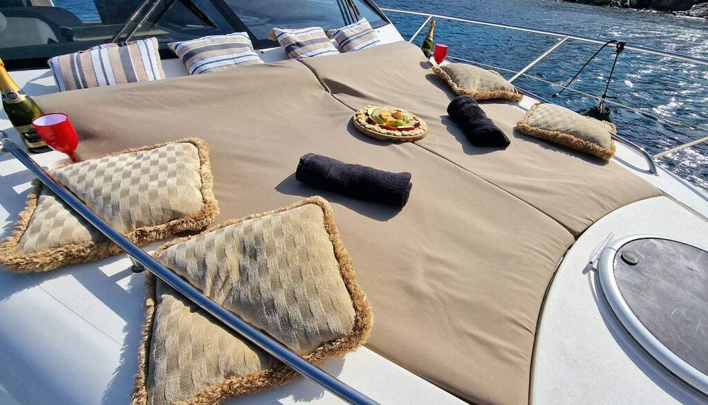 Motor yacht Fairline Phantom 43 Alter Ego IV