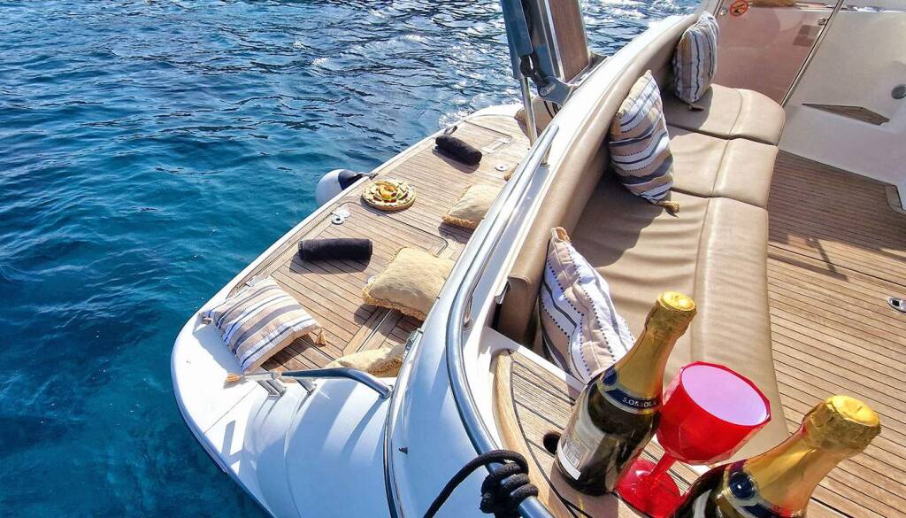 Motor yacht Fairline Phantom 43 Alter Ego IV