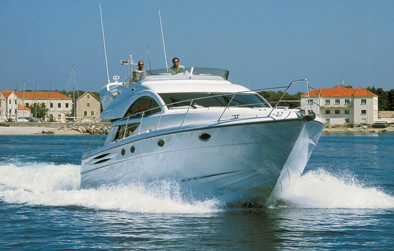 Motor yacht Fairline Phantom 50 Luna IV