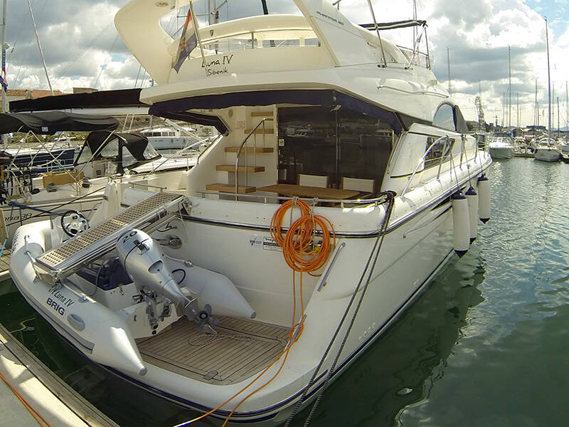 Motor yacht Fairline Phantom 50 Luna IV