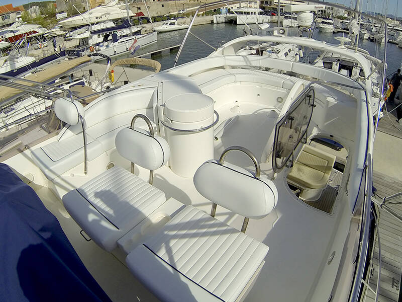 Motor yacht Fairline Phantom 50 Luna IV