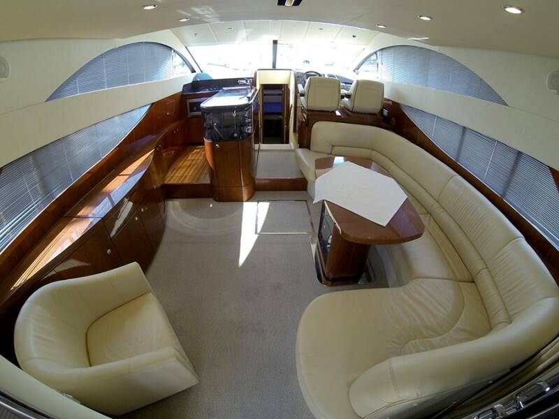 Motor yacht Fairline Phantom 50 Luna IV