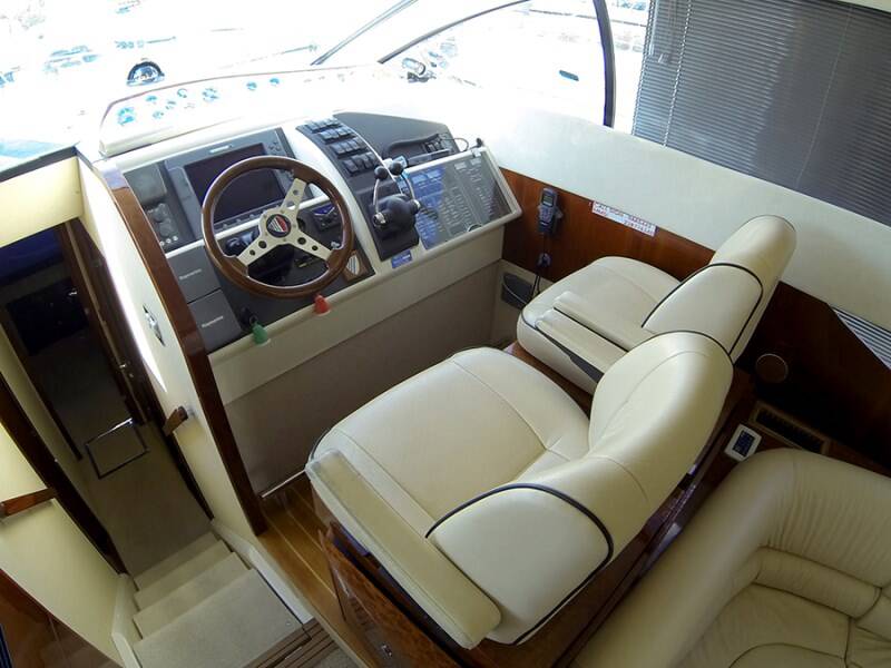 Motor yacht Fairline Phantom 50 Luna IV