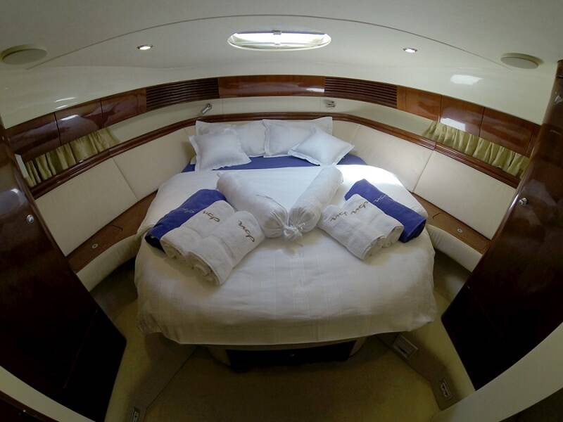 Motor yacht Fairline Phantom 50 Luna IV