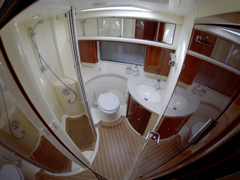 Motor yacht Fairline Phantom 50 Luna IV