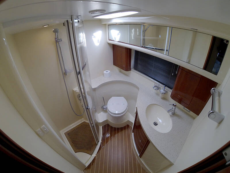 Motor yacht Fairline Phantom 50 Luna IV