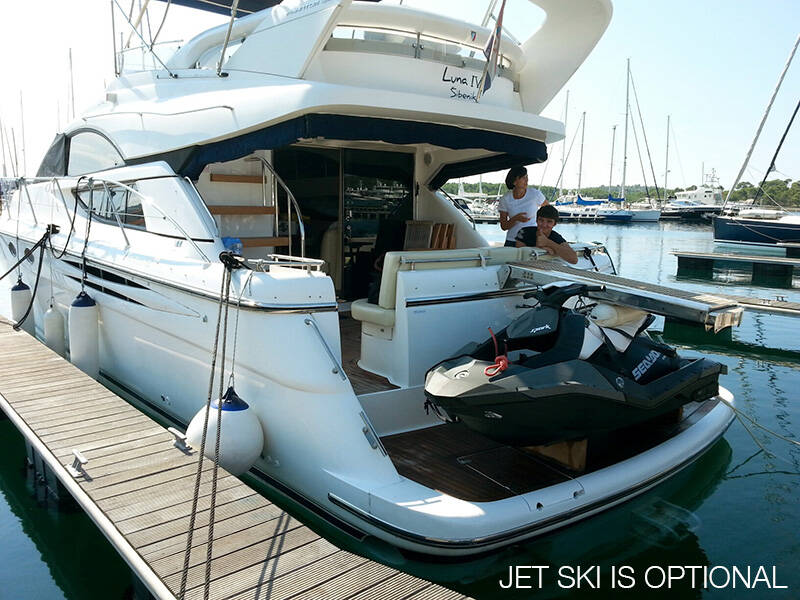 Motor yacht Fairline Phantom 50 Luna IV