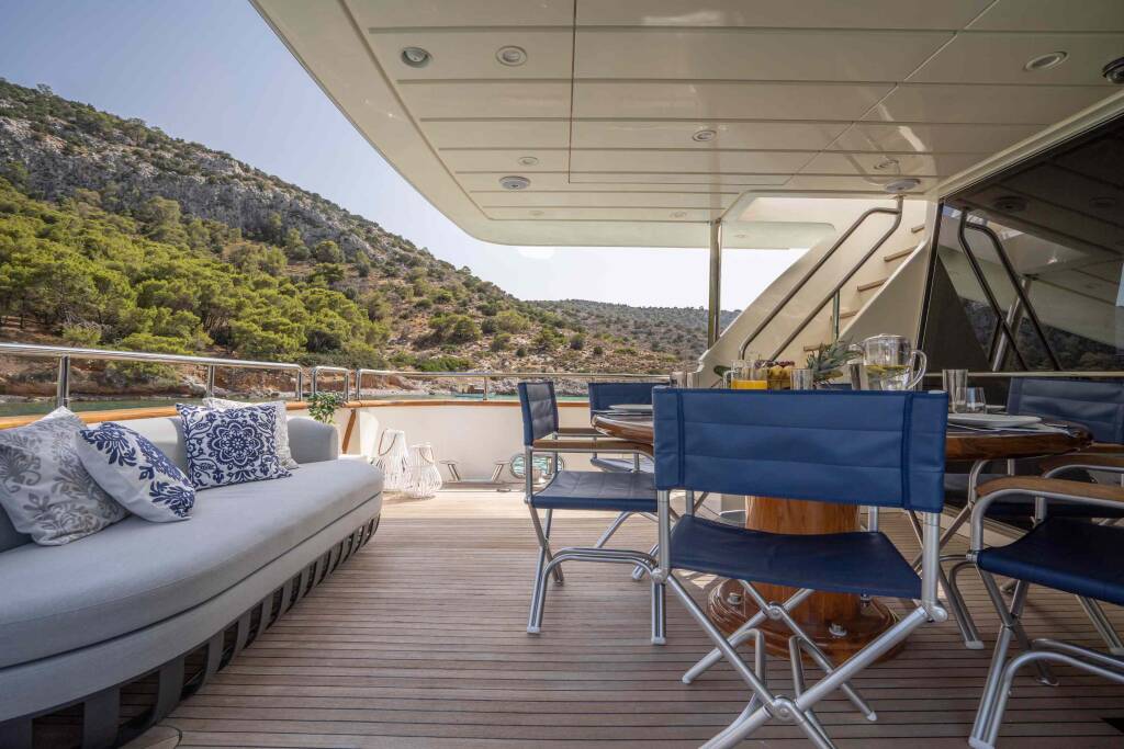 Motor yacht Falcon 86 Estia Poseidon