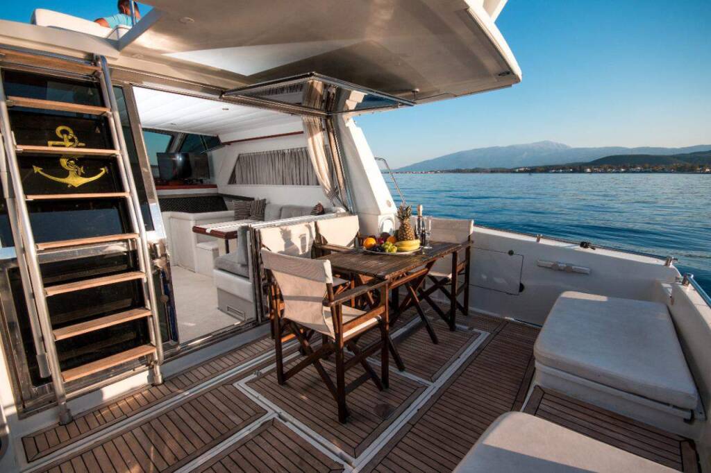 Motor yacht Ferretti 47 Vanilia