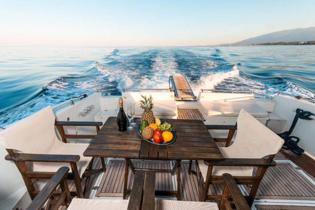 Motor yacht Ferretti 47 Vanilia