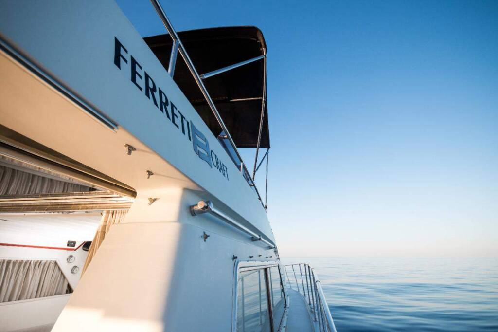 Motor yacht Ferretti 47 Vanilia