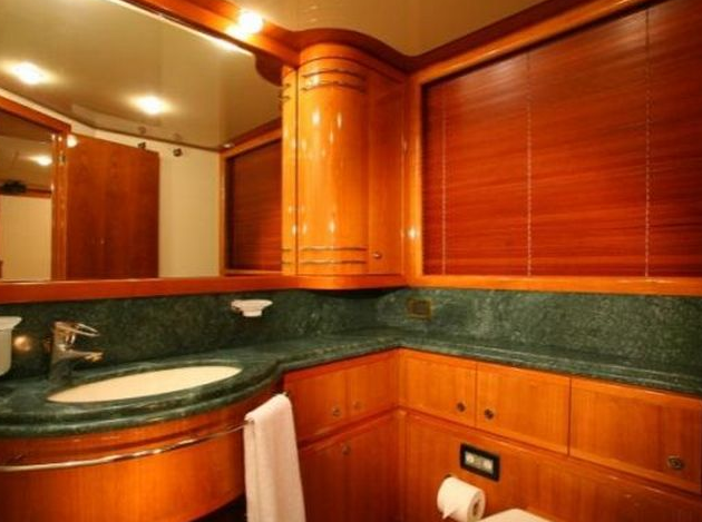 Motor yacht Ferretti Yachts 880 Estia YI
