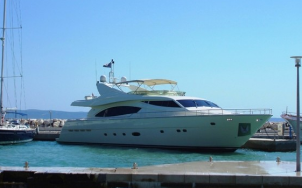 Ferretti Yachts 880 Estia YI Yacht Club Marina Salamina, Athens area