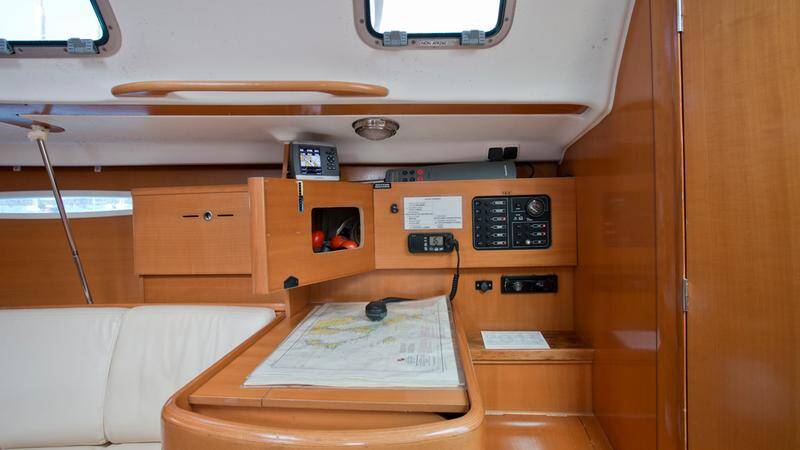 Sailing yacht First 31.7 Ruta