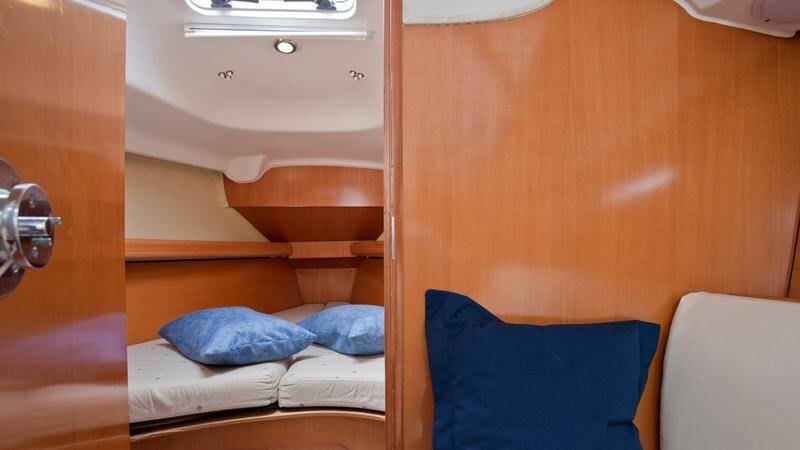 Sailing yacht First 31.7 Ruta