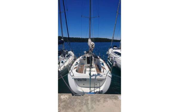 First 31.7 Ruta Marina Losinj, Mali Losinj