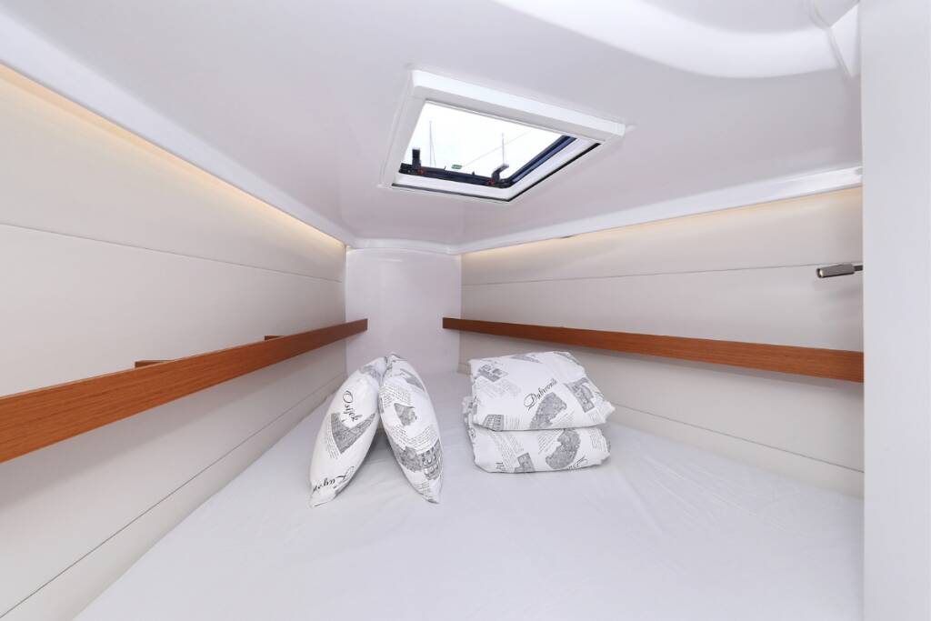 Sailing yacht First 36 Katina