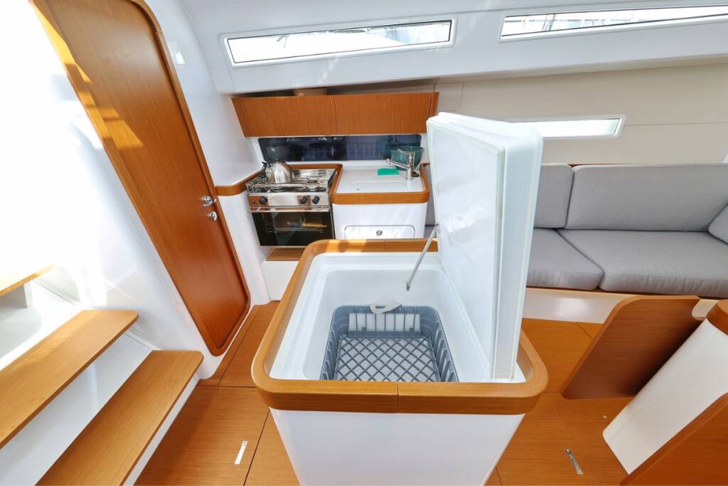 Sailing yacht First 36 March