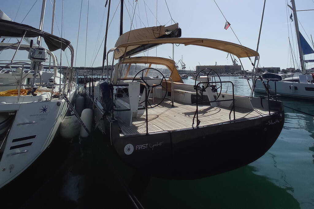 Sailing yacht First 53 Silhuette