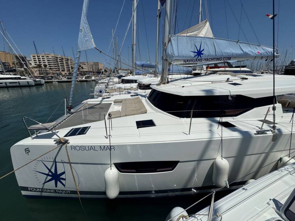 Catamaran Fountaine Pajot Astrea 42 Quatuor Rosual Mar
