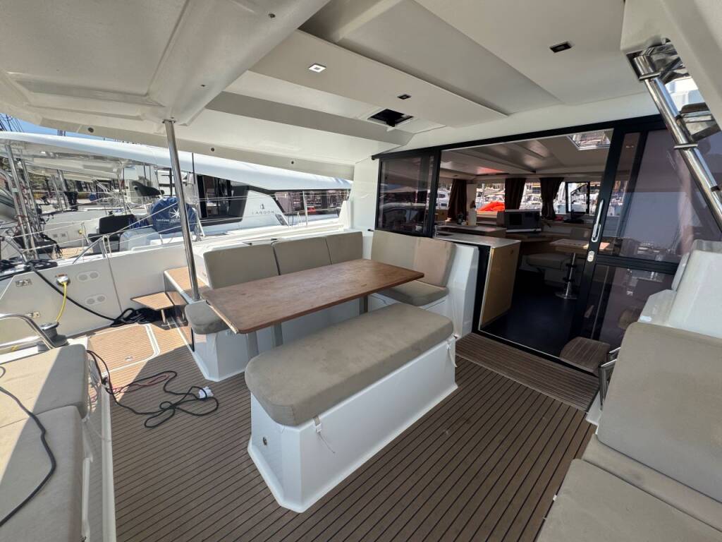 Catamaran Fountaine Pajot Astrea 42 Quatuor Rosual Mar