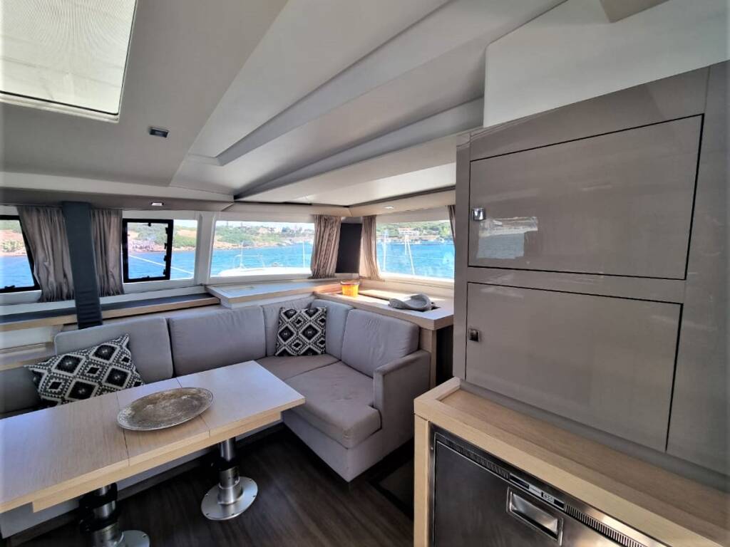 Katamaran Fountaine Pajot Astrea 42 Princess Kiara