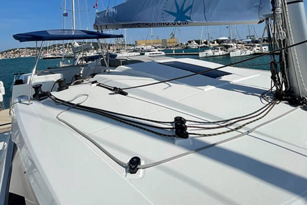 Catamaran Fountaine Pajot Astrea 42 Barramundi III