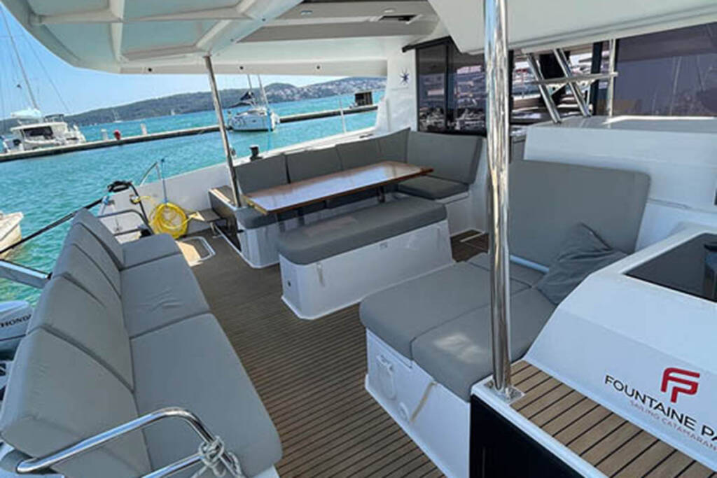 Catamaran Fountaine Pajot Astrea 42 Barramundi III