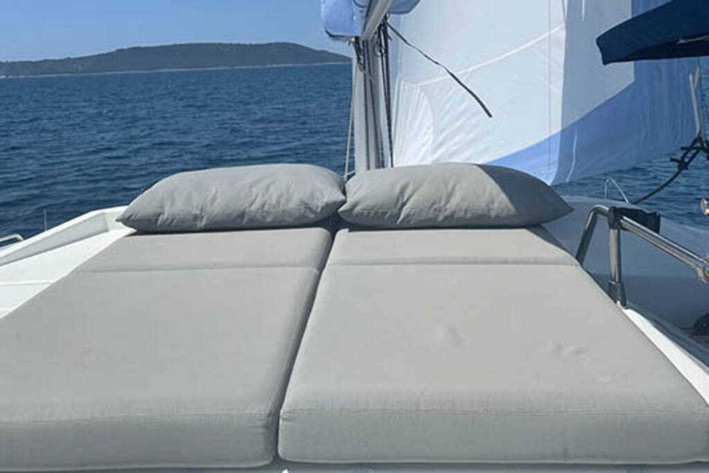 Catamaran Fountaine Pajot Astrea 42 Barramundi III