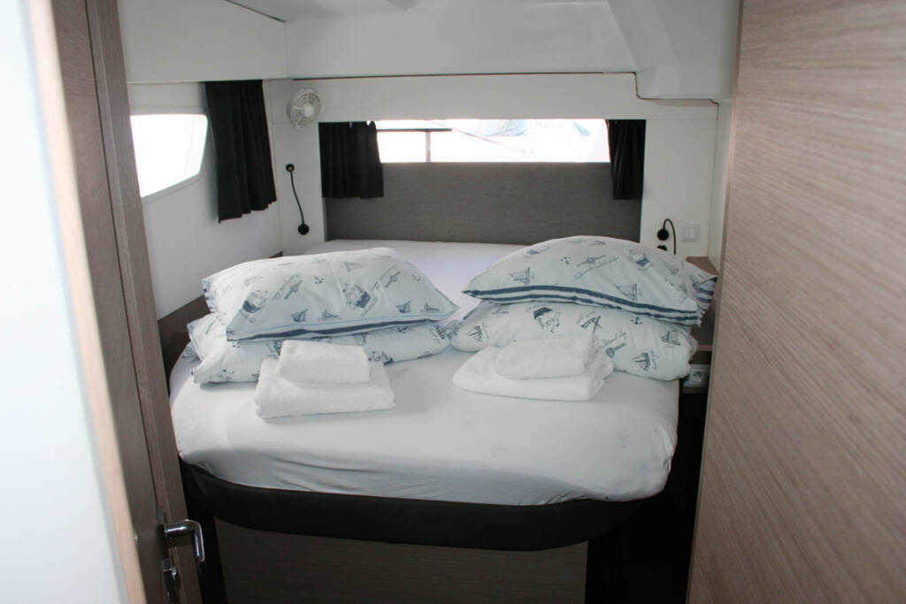 Catamaran Fountaine Pajot Astrea 42 Barramundi III