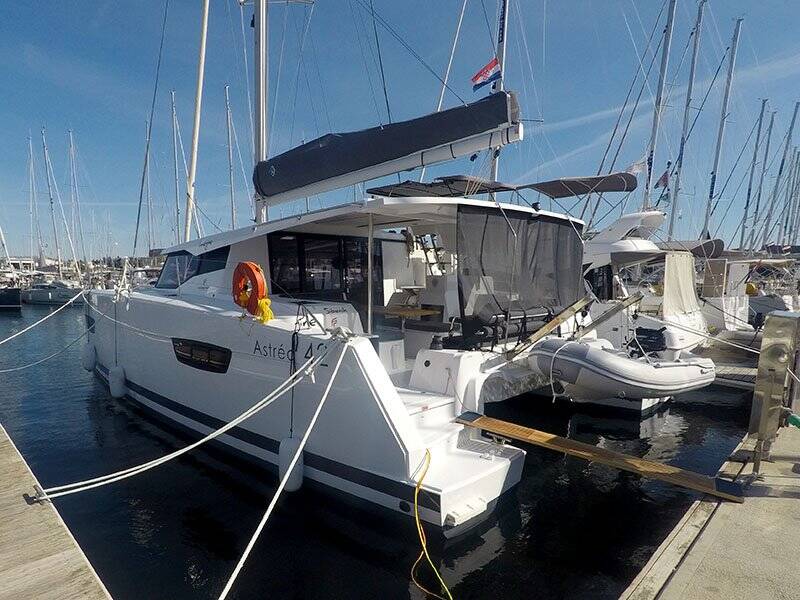 Katamaran Fountaine Pajot Astrea 42 Imagine