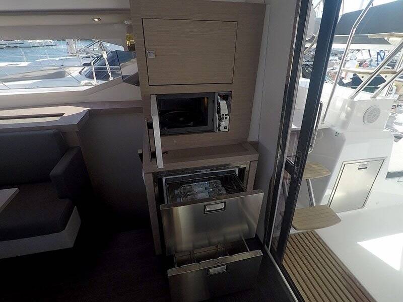 Katamaran Fountaine Pajot Astrea 42 Imagine