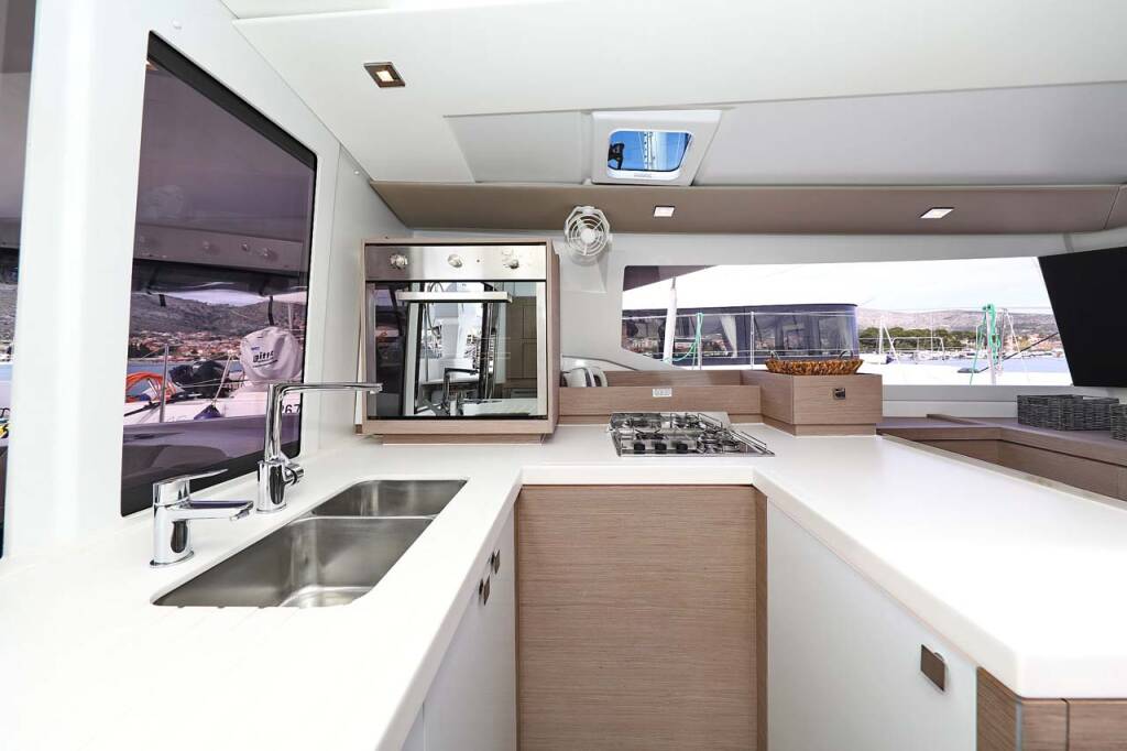 Katamaran Fountaine Pajot Astrea 42 La Mula