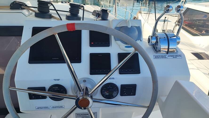 Catamaran Fountaine Pajot Astrea 42 Gloria