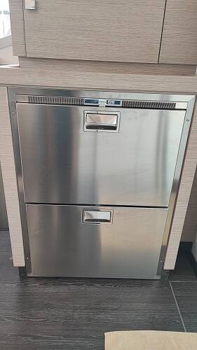 Katamaran Fountaine Pajot Astrea 42 Reina