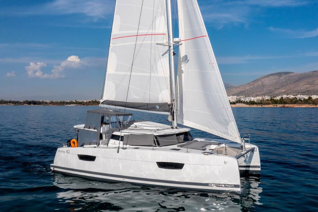 Catamaran Fountaine Pajot Astrea 42 Nou Nou 1