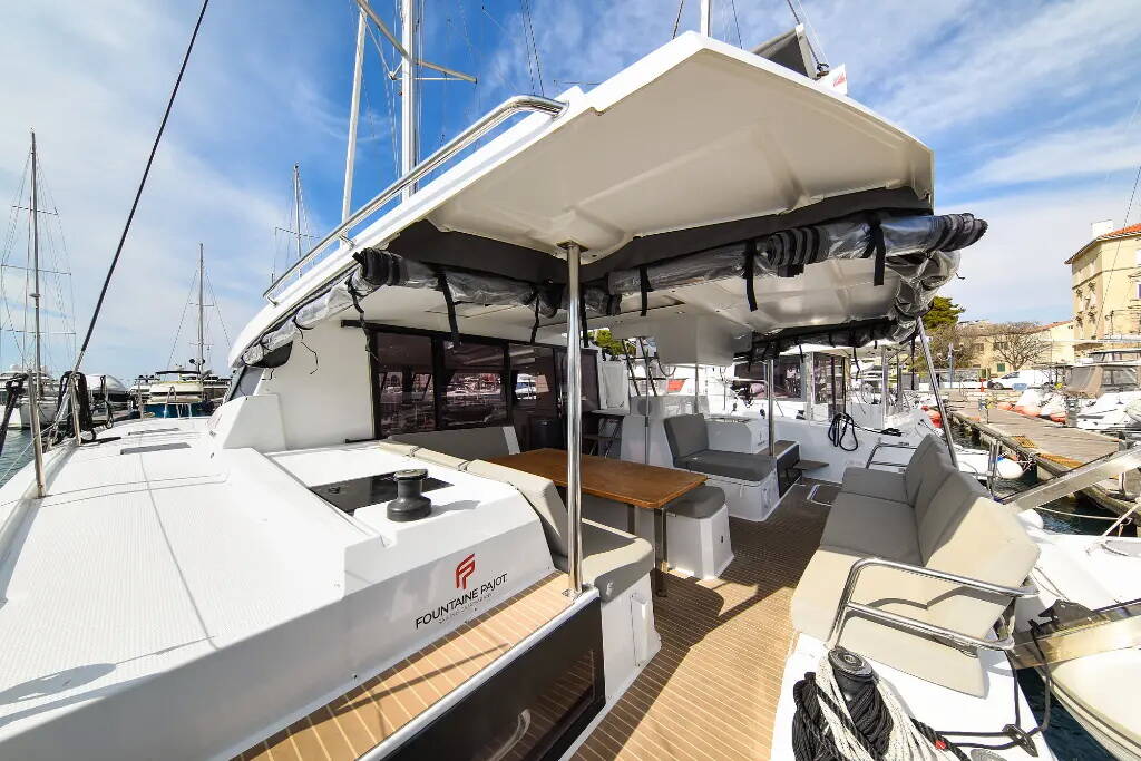 Catamaran Fountaine Pajot Astrea 42 CLASS