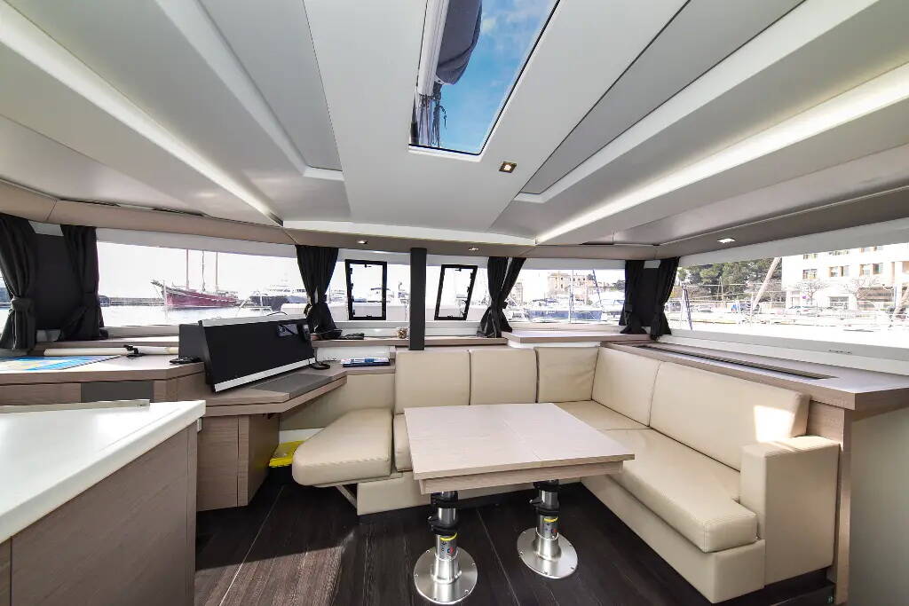 Catamaran Fountaine Pajot Astrea 42 CLASS