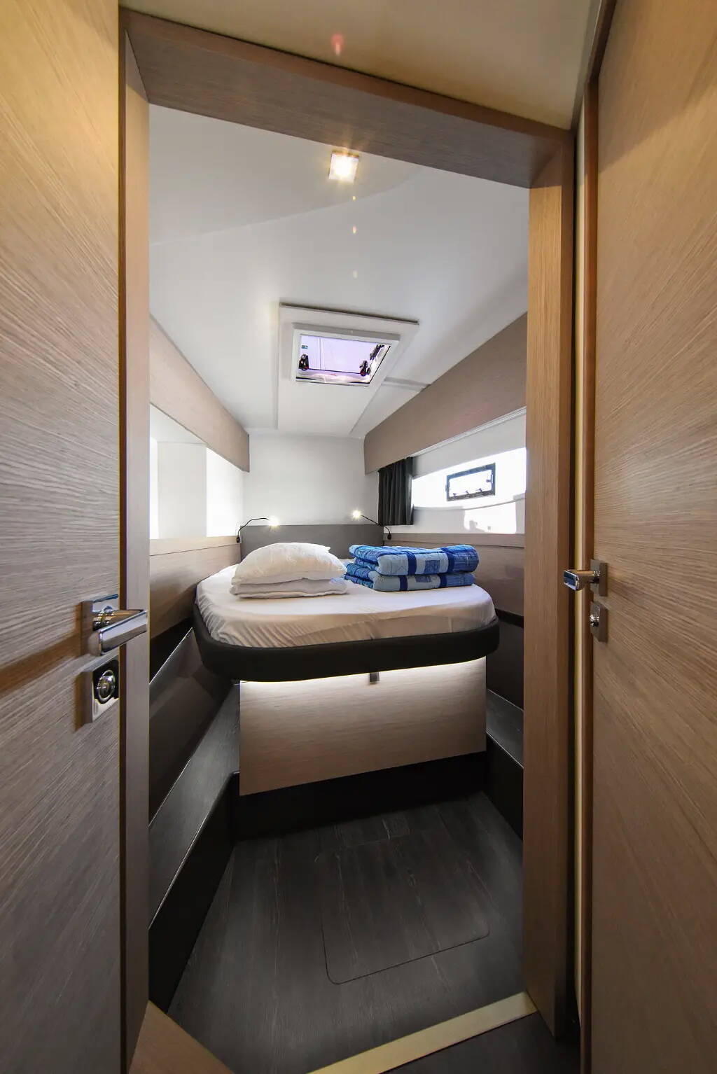 Catamaran Fountaine Pajot Astrea 42 CLASS