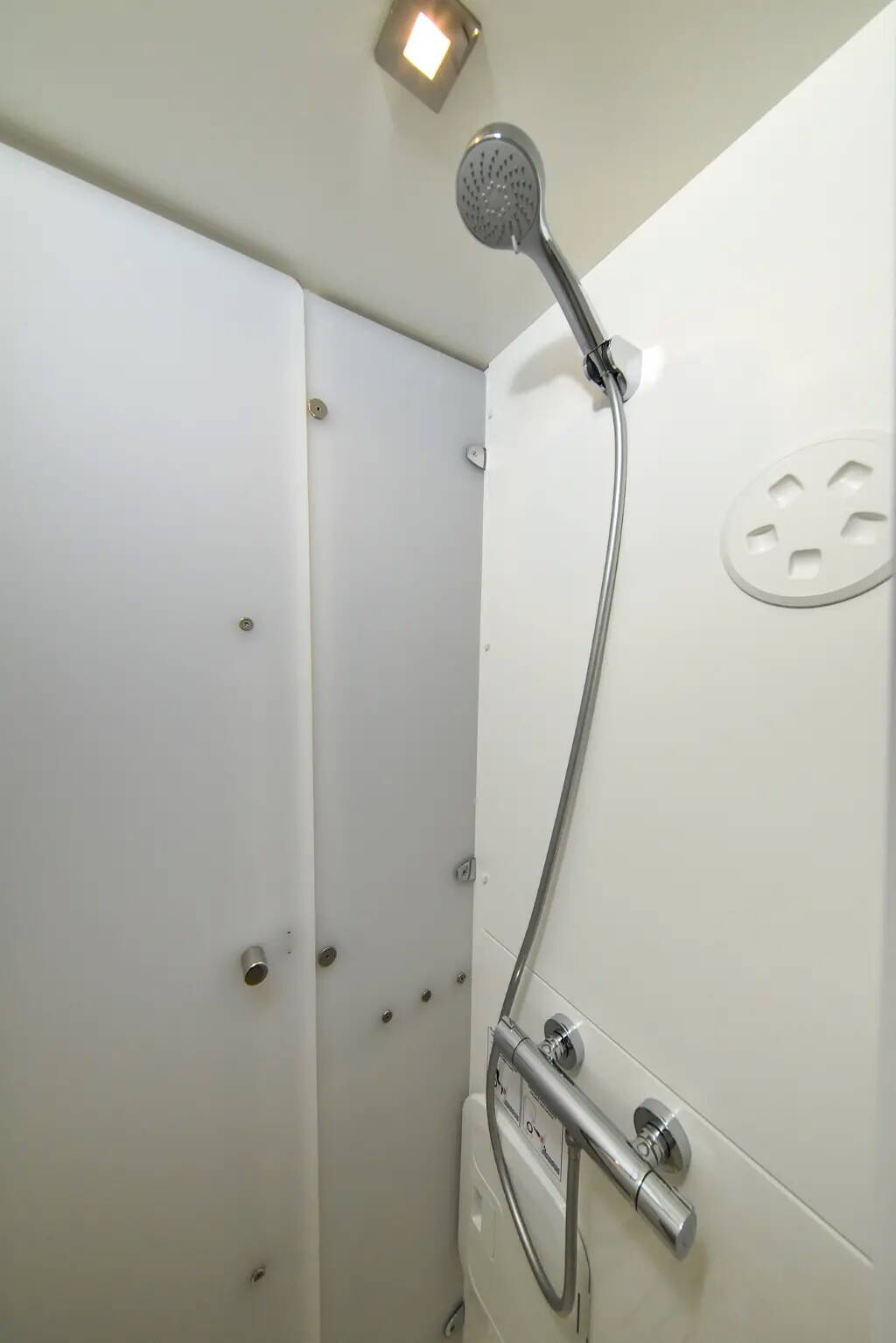 Catamaran Fountaine Pajot Astrea 42 Le Bart