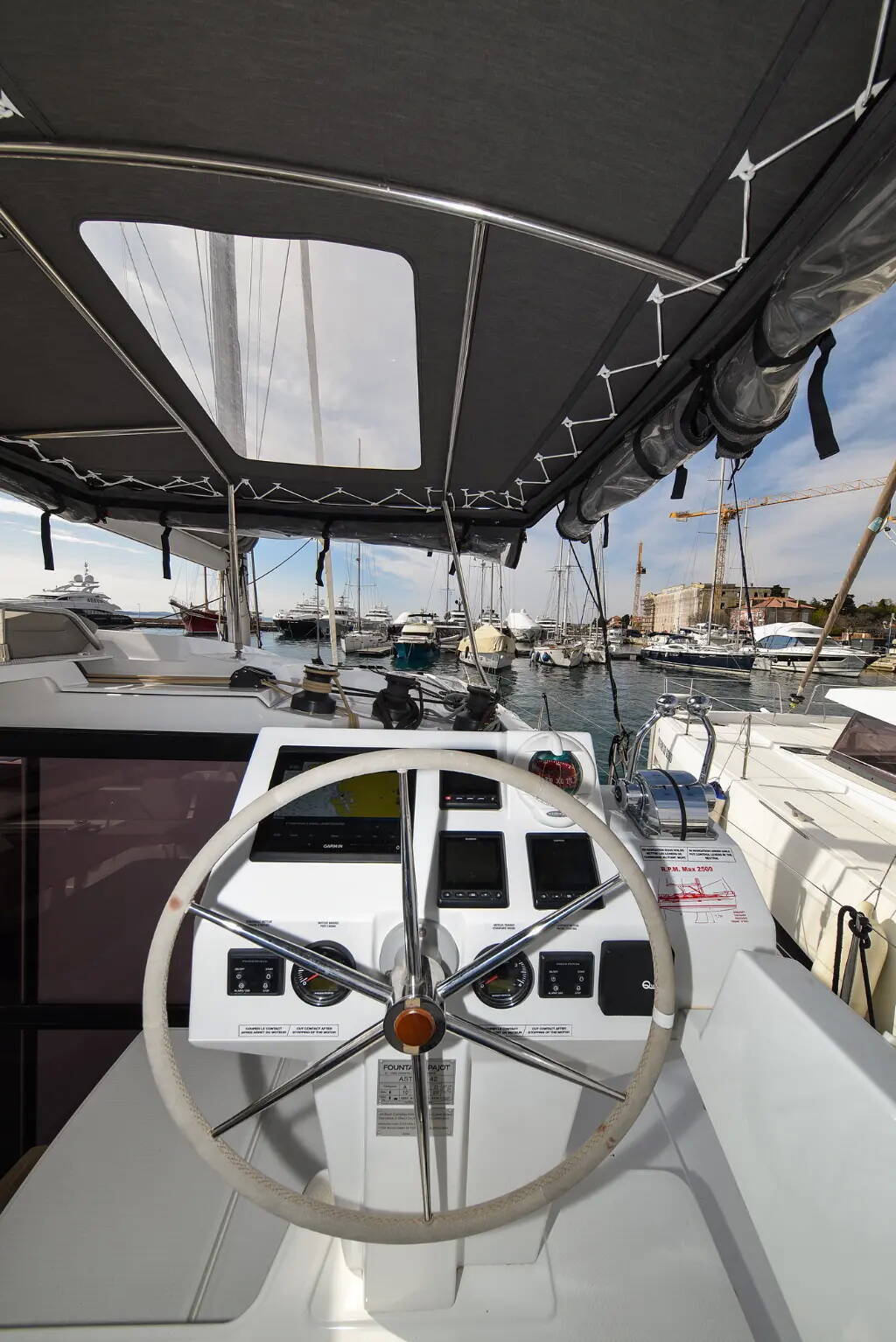 Katamaran Fountaine Pajot Astrea 42 PRESTIGE