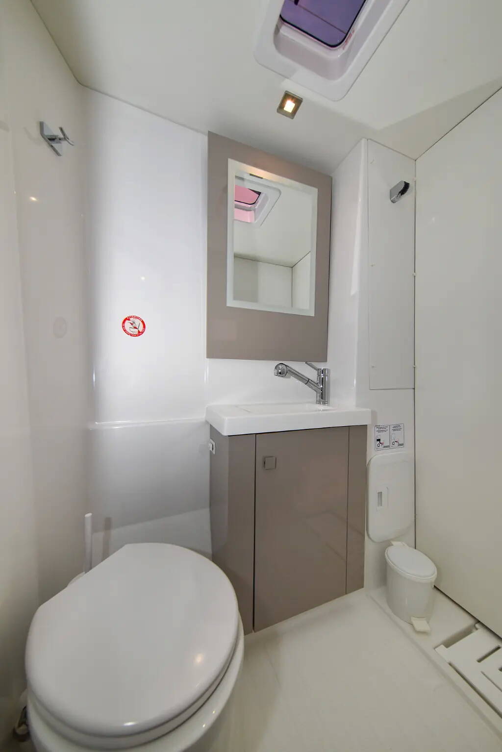 Katamaran Fountaine Pajot Astrea 42 PRESTIGE