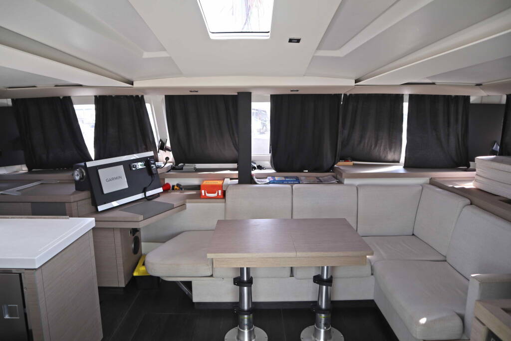 Katamaran Fountaine Pajot Astrea 42 
